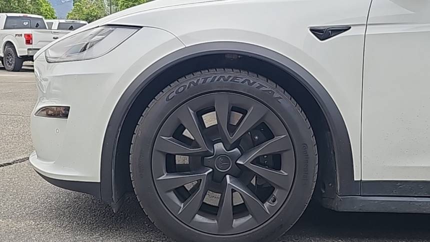 2022 Tesla Model X - Images - 33