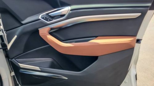 2021 Audi e-tron - Images - 23