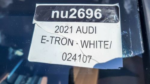 2021 Audi e-tron - Images - 26