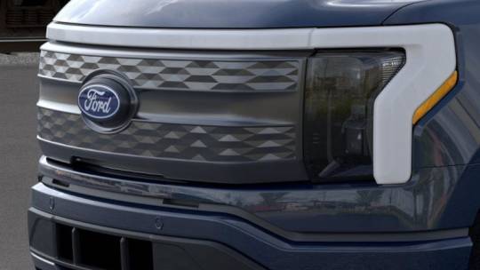 2025 Ford F-150 Lightning - Images - 17