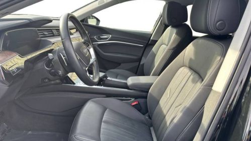 2020 Audi e-tron - Images - 9