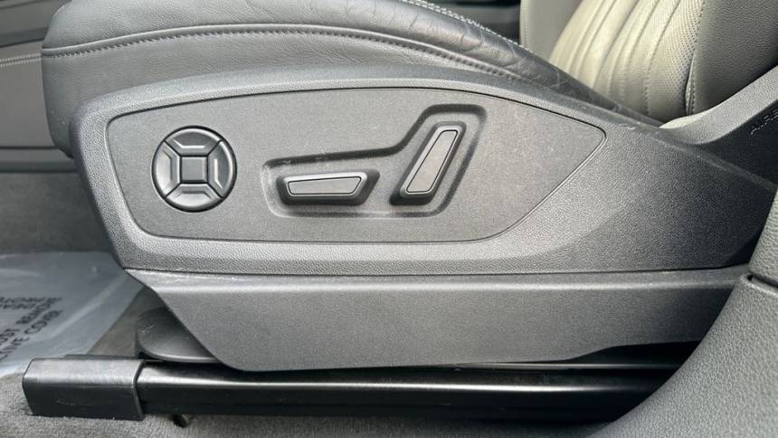 2020 Audi e-tron - Images - 18