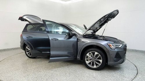 2021 Audi e-tron - Images - 12