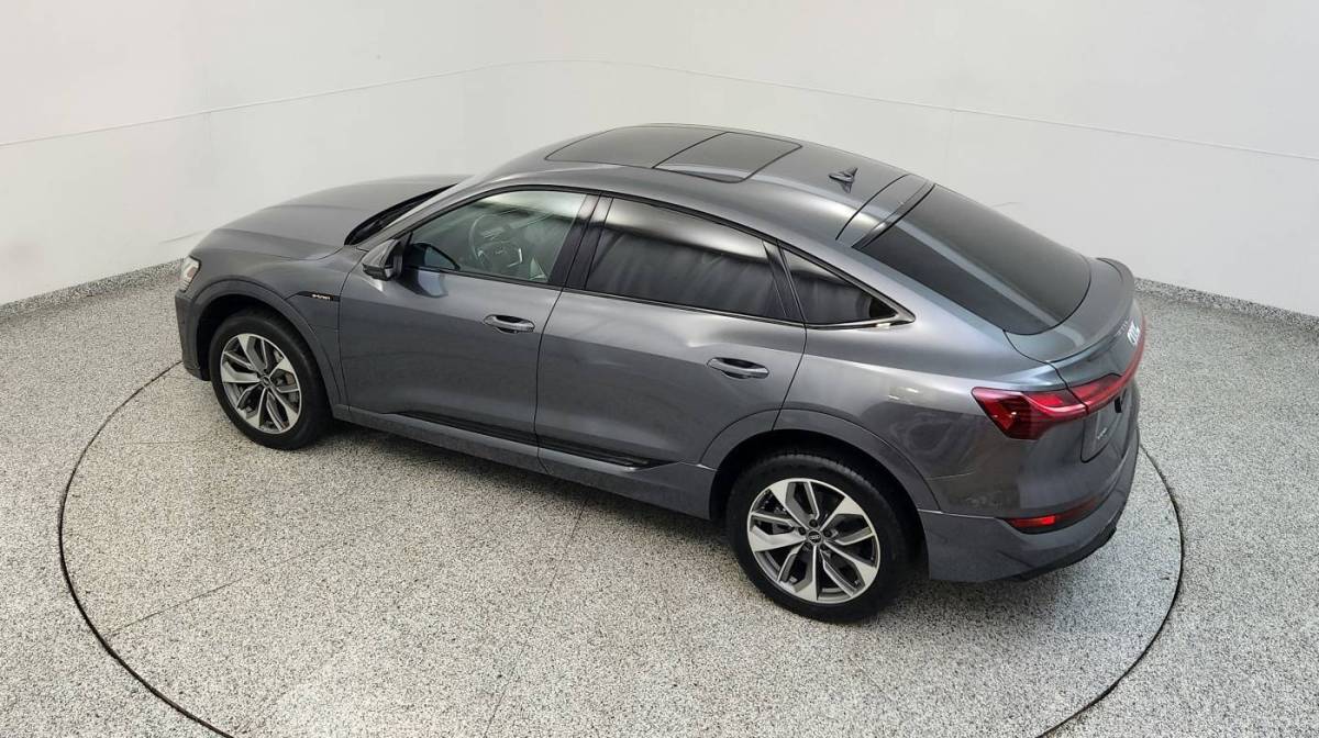 2021 Audi e-tron - Images - 14