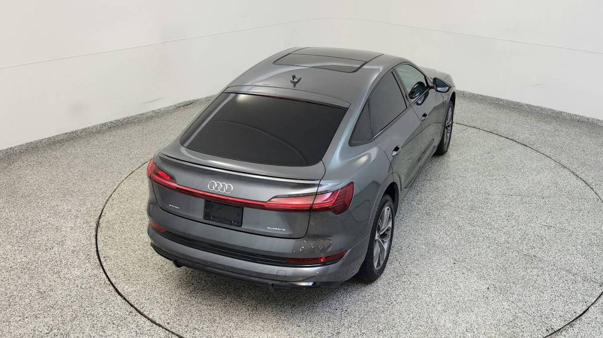 2021 Audi e-tron - Images - 15