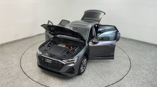 2021 Audi e-tron - Images - 17
