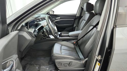 2021 Audi e-tron - Images - 21