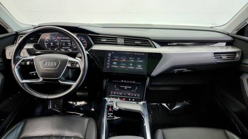 2021 Audi e-tron - Images - 22