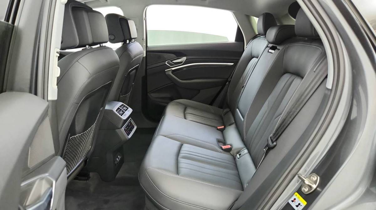2021 Audi e-tron - Images - 28