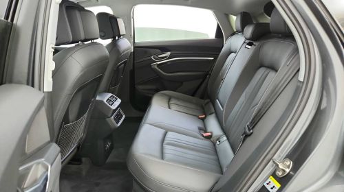 2021 Audi e-tron - Images - 28