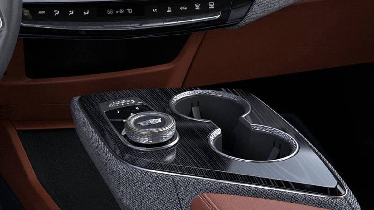 2025 Cadillac OPTIQ - Images - 23