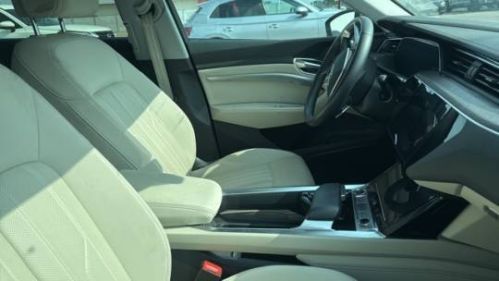 2021 Audi e-tron - Images - 10
