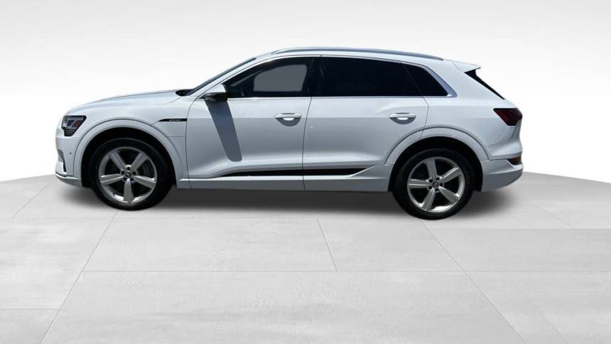 2019 Audi e-tron - Images - 7
