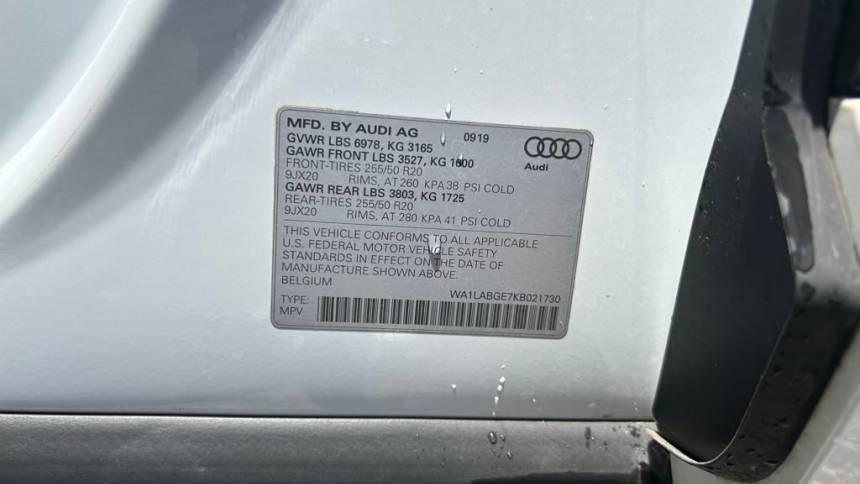 2019 Audi e-tron - Images - 9