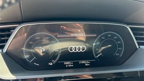 2019 Audi e-tron - Images - 10