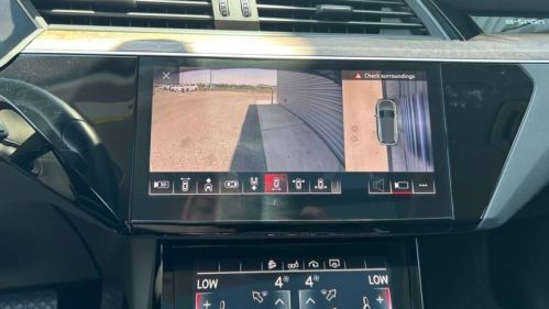 2019 Audi e-tron - Images - 28