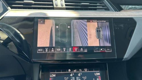 2019 Audi e-tron - Images - 29