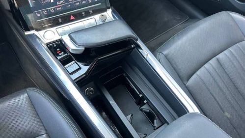 2019 Audi e-tron - Images - 33