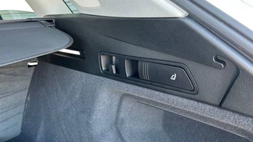 2019 Audi e-tron - Images - 50