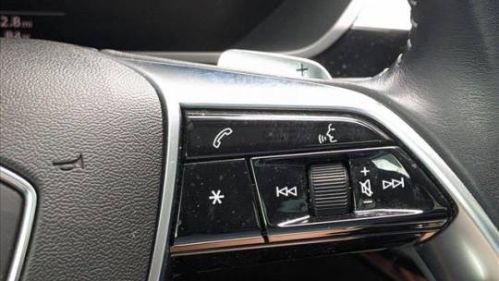 2021 Audi e-tron - Images - 13