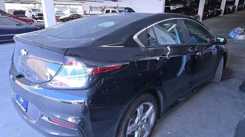 2017 Chevrolet VOLT - Images - 4