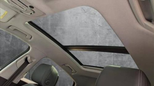 2021 Audi e-tron - Images - 16