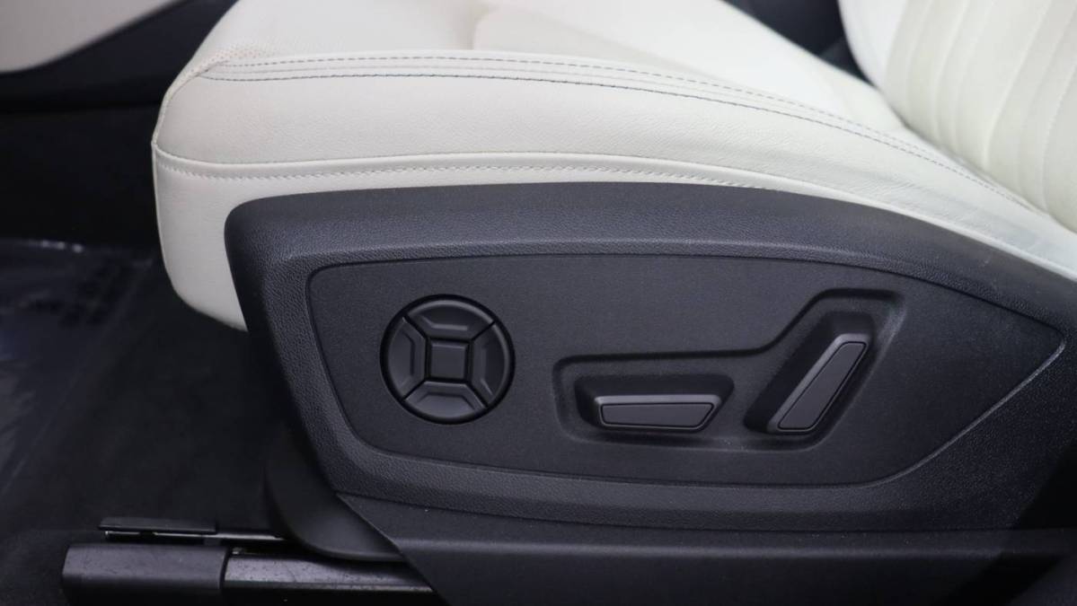 2021 Audi e-tron - Images - 11