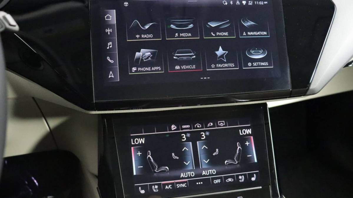 2021 Audi e-tron - Images - 16