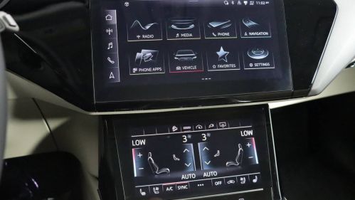 2021 Audi e-tron - Images - 16