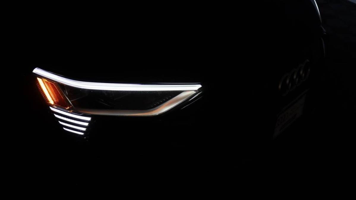 2021 Audi e-tron - Images - 24