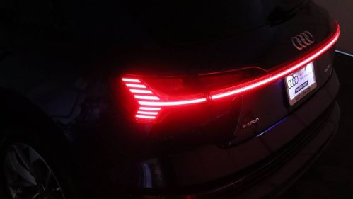 2021 Audi e-tron - Images - 25