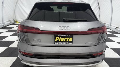 2022 Audi e-tron - Images - 3