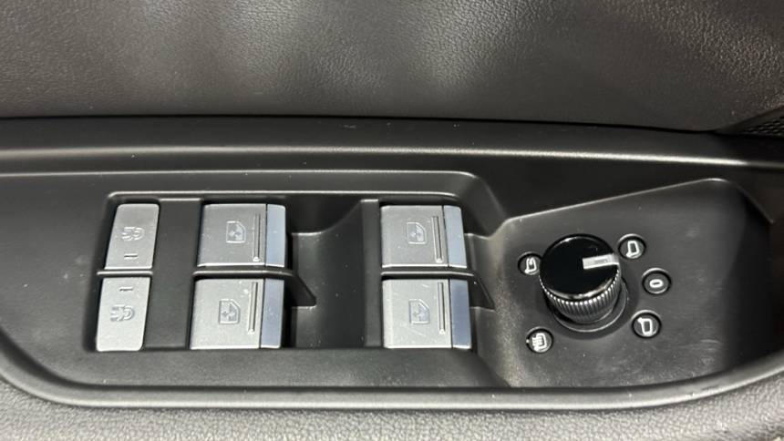2022 Audi e-tron - Images - 22