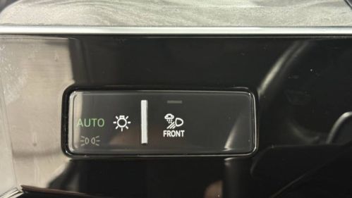 2022 Audi e-tron - Images - 25