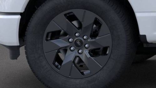 2025 Ford F-150 Lightning - Images - 19