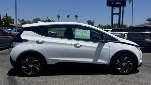 2022 Chevrolet Bolt - Images - 2