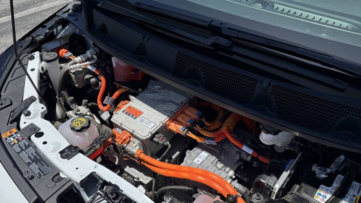 2022 Chevrolet Bolt - Images - 13