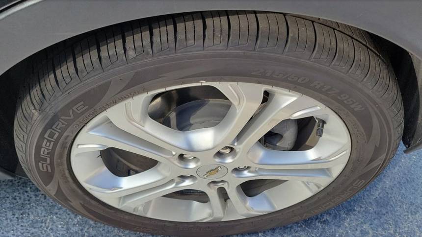 2017 Chevrolet Bolt - Images - 7