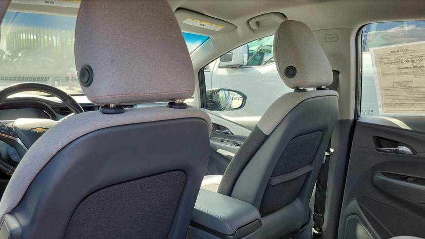 2017 Chevrolet Bolt - Images - 10