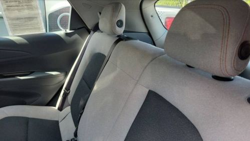 2017 Chevrolet Bolt - Images - 11