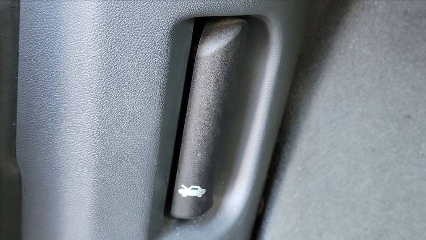2017 Chevrolet Bolt - Images - 28