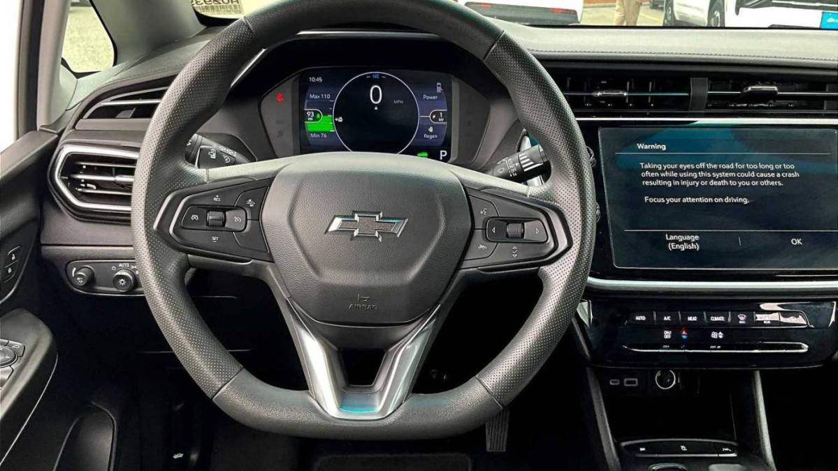 2023 Chevrolet Bolt - Images - 17