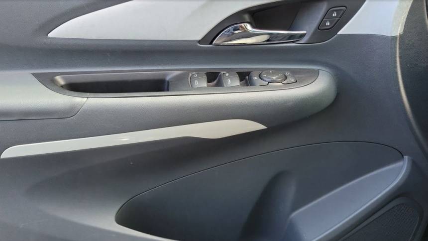 2017 Chevrolet Bolt - Images - 29