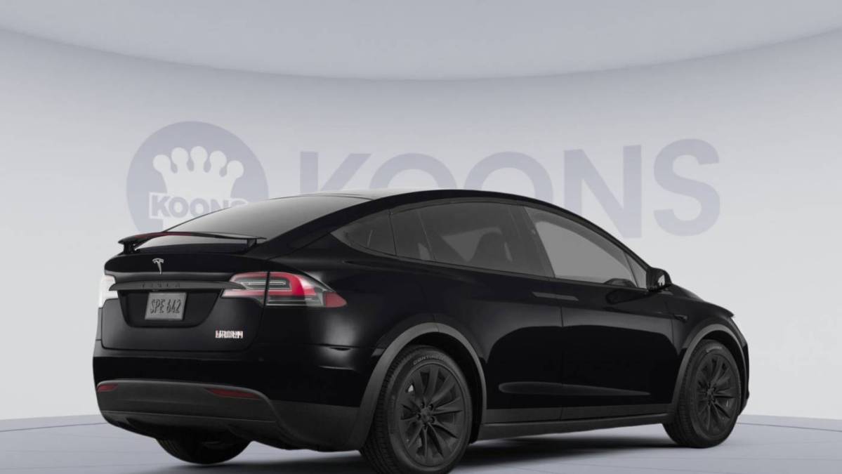 2022 Tesla Model X - Images - 3