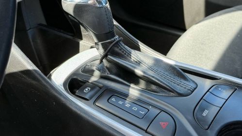2016 Chevrolet VOLT - Images - 9