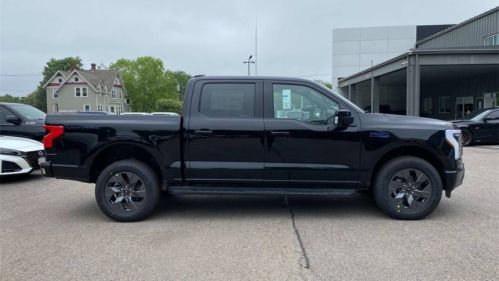 2025 Ford F-150 Lightning - Images - 2
