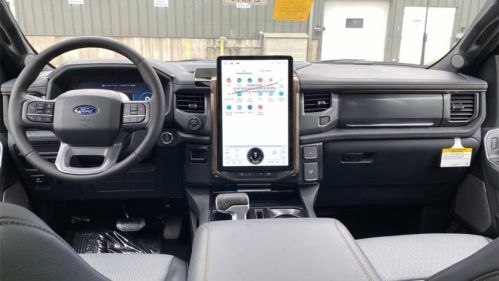 2025 Ford F-150 Lightning - Images - 8