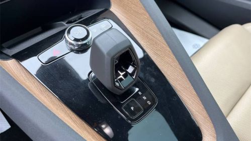 2022 Polestar 2 - Images - 17