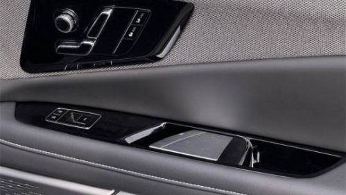 2025 Cadillac OPTIQ - Images - 23