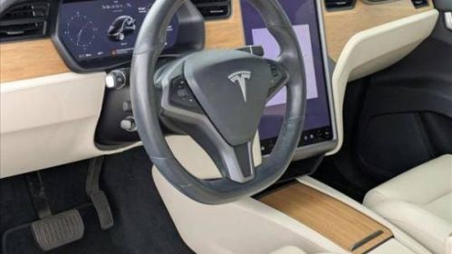 2019 Tesla Model X - Images - 9